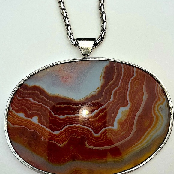 AGATE GEODE SLICE NECKLACE or SUN CATCHER STERLING SILVER CHAIN 4 3/4” x 4 1/2” - Picture 3 of 11